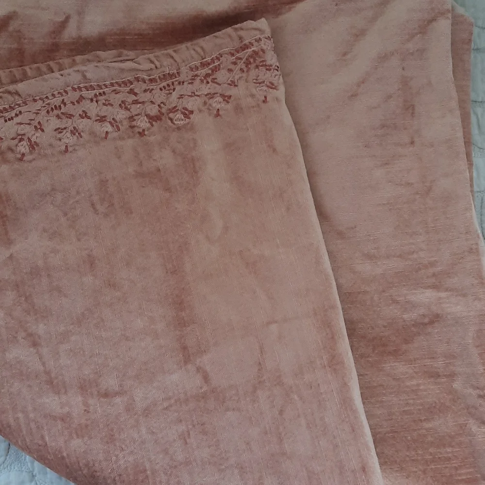 Anthropologie trimmed petite